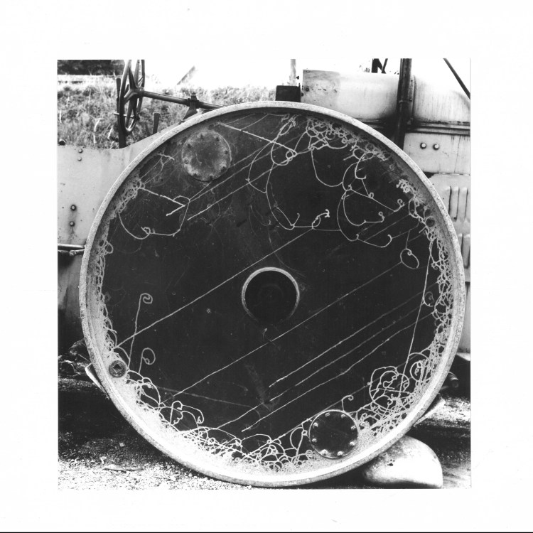 s/w-Foto Eugen Ruch, Dampfwalze im Winter